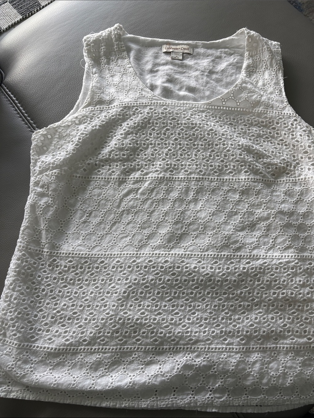 Cold water creek eyelet sleeveless blouse. Size M.